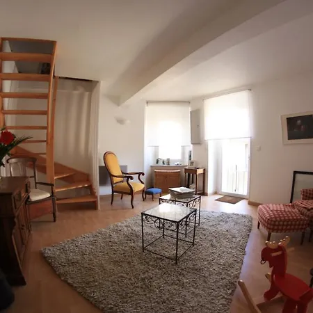D'hotes La Pierrerie Bed & Breakfast