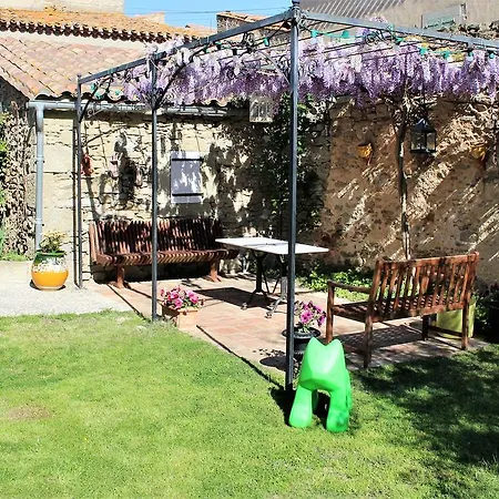 Bed & Breakfast D'hotes La Pierrerie 3*
